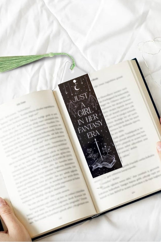Just a girl in her fantasy era Bookmark